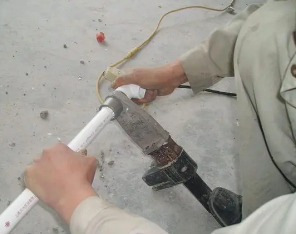 菏泽漏水维修电话
